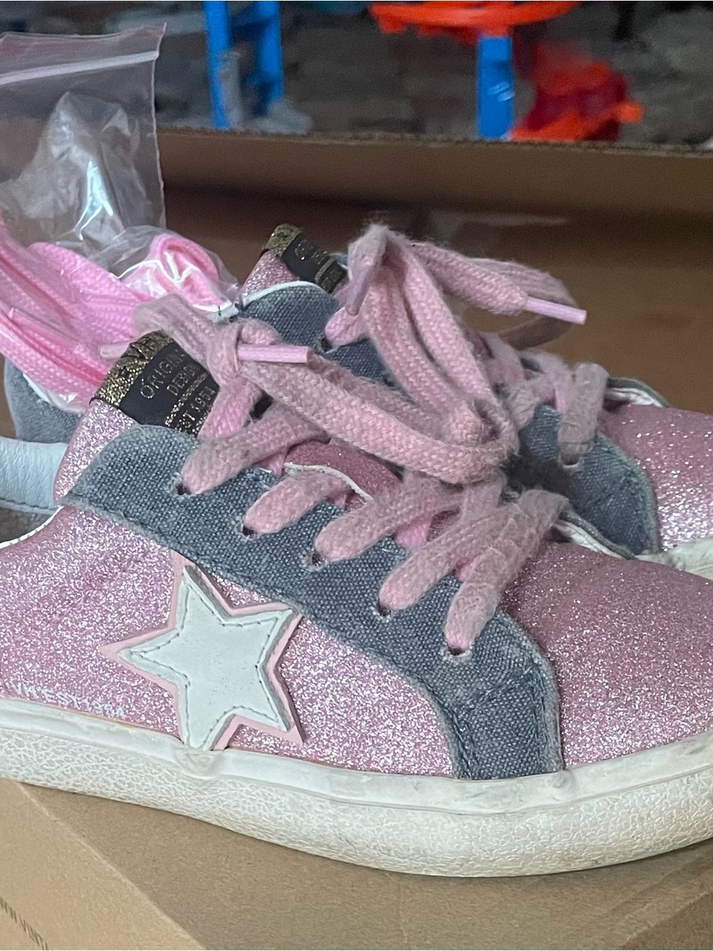 Vintage Havana Pink Glitter Star Kids Sneakers